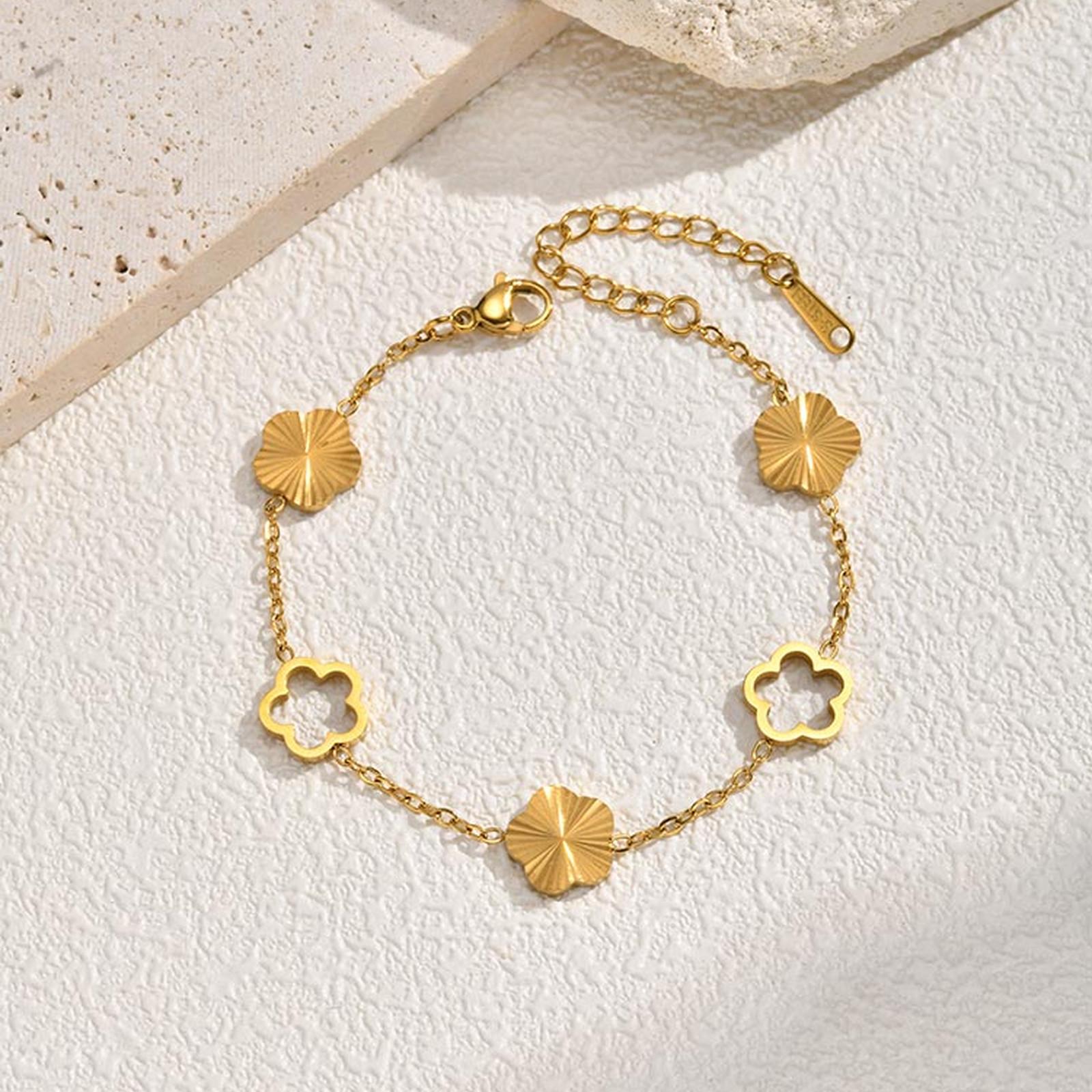 

Chic Hollow Five-Petal Flower Zircon Bracelet for Women,Gold Color Stainless Steel Chain Bracelets,Fashion Charm Jewelery Gift