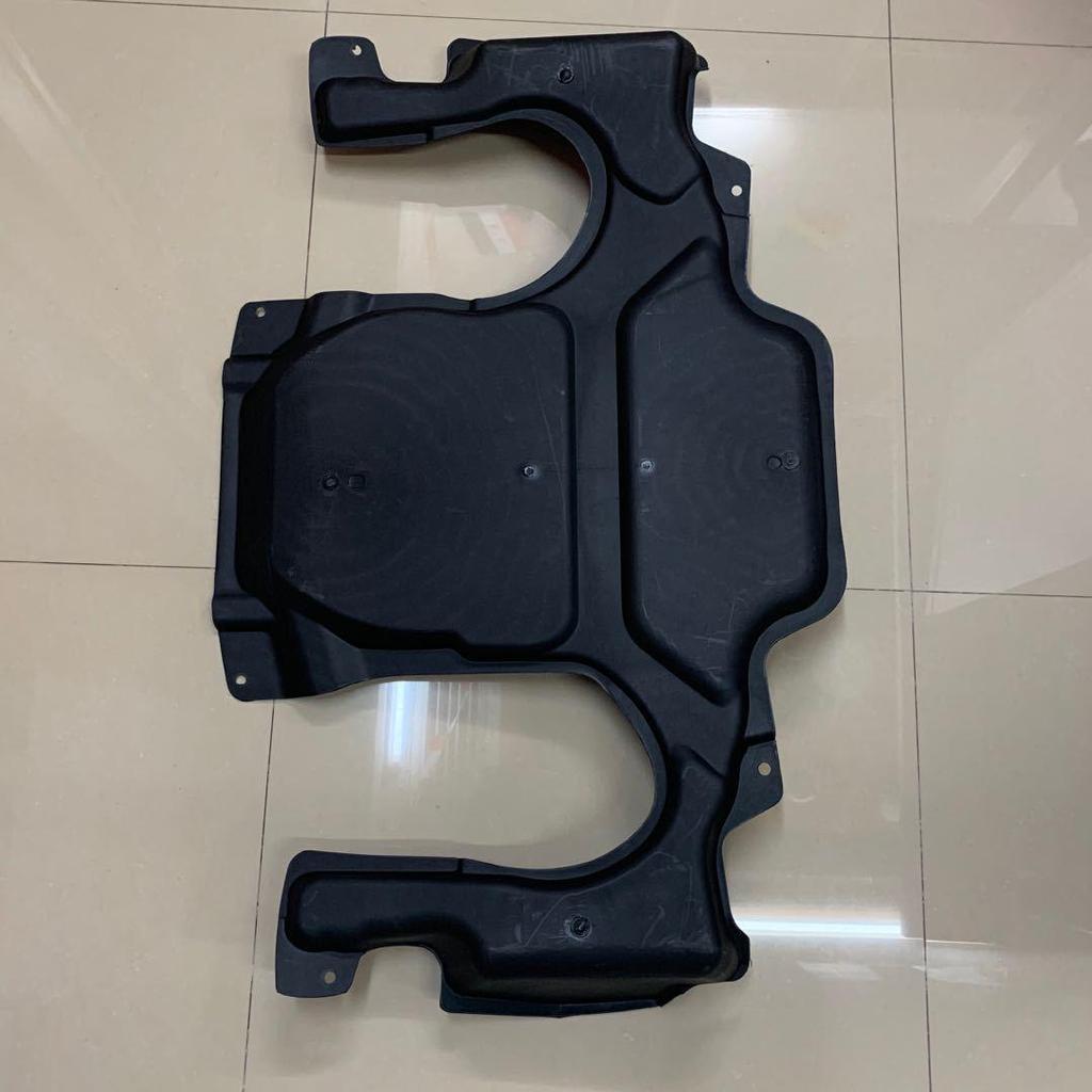 Mercedes-Benz W211/S211 Motorabdeckung Schutz (Teilenummer #2115242830)