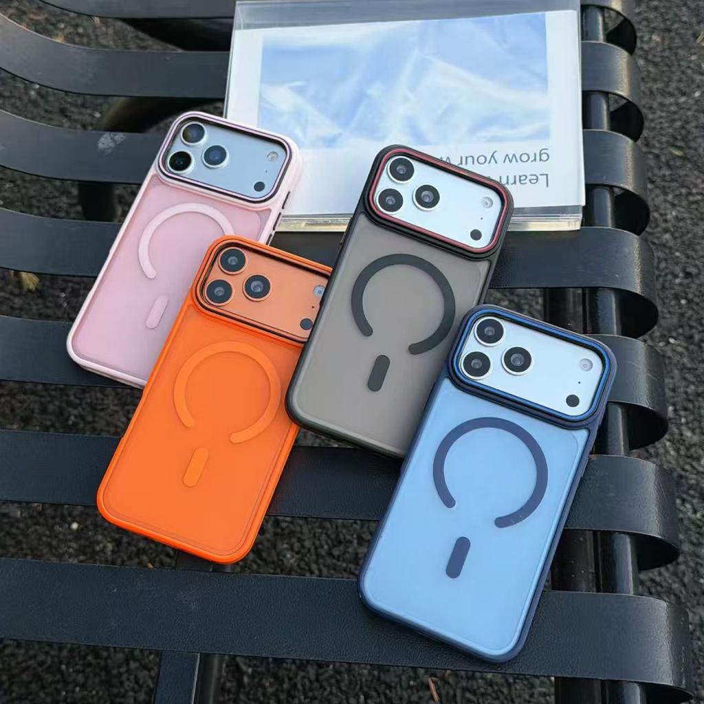 iPhone 17 Pro Max Skin-Feel Magnetic Anti-Slip Texture Frosted Anti-Drop Protective Case