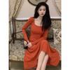 Retro long dress looks thin and tall temperament Muse Fan light and familiar style square neck long sleeve knitted dress women's autumn and winter