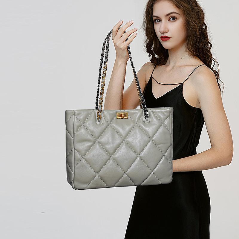New Sheepskin Rhombus Large-capacity Tote Bag, Commuting Versatile Leather High-end Chain Shoulder Bag for Women
