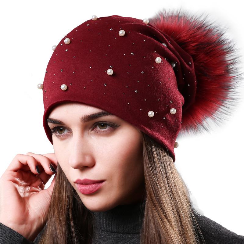 Automne hiver perles Double couche coton pull chapeau femmes polyvalent boule de raton laveur fourrure casquette chaude
