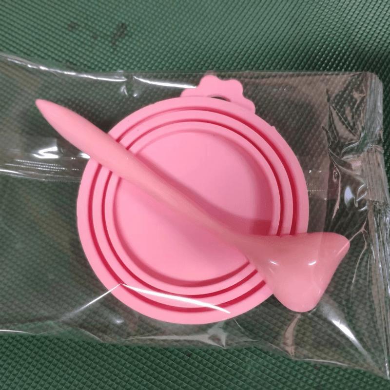 Pet-Safe Silicone Can Lid with Spoon - Perfect for Storing Dog Food