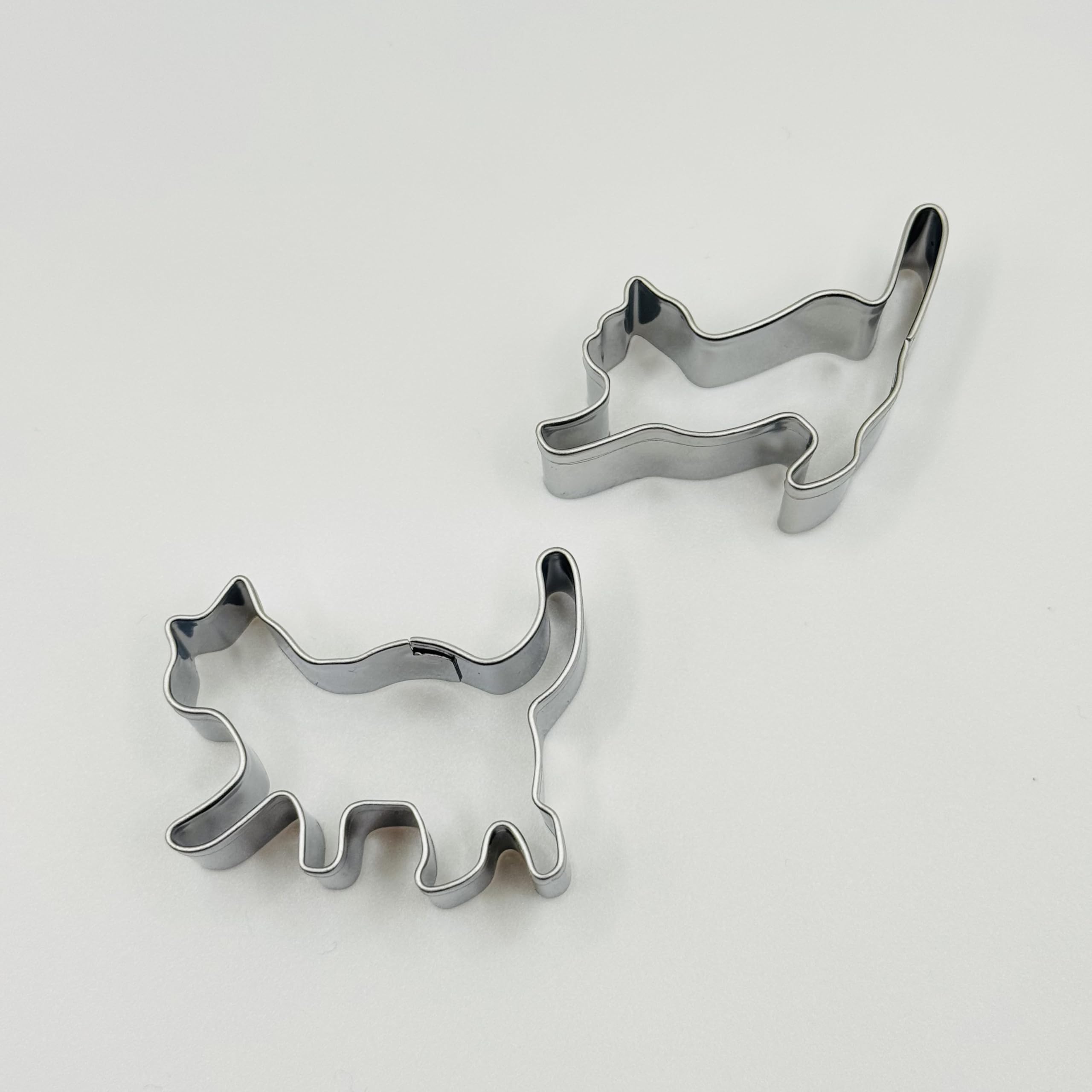 

Set of 2 Cat Cookie Cutters, Perfect for Baking, Confectionery, and Baking. Cute and Cute Biscuit/Cookie Cutter.