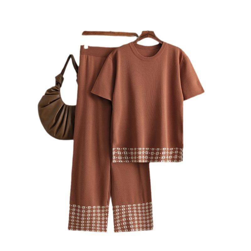 Summer new simple and fashionable round neck solid color short-sleeved top + trousers contrasting color edge knitted two-piece set