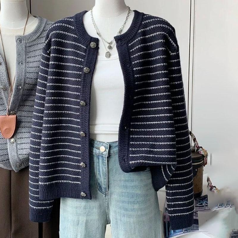 Свитера Пальто Кардиган для Женщин Зимний Оверсайз Флисовый Утепленный Однотонный Свободный Длинный Рукав Вязаный Свитер Пальто L темно-синий 3880₽