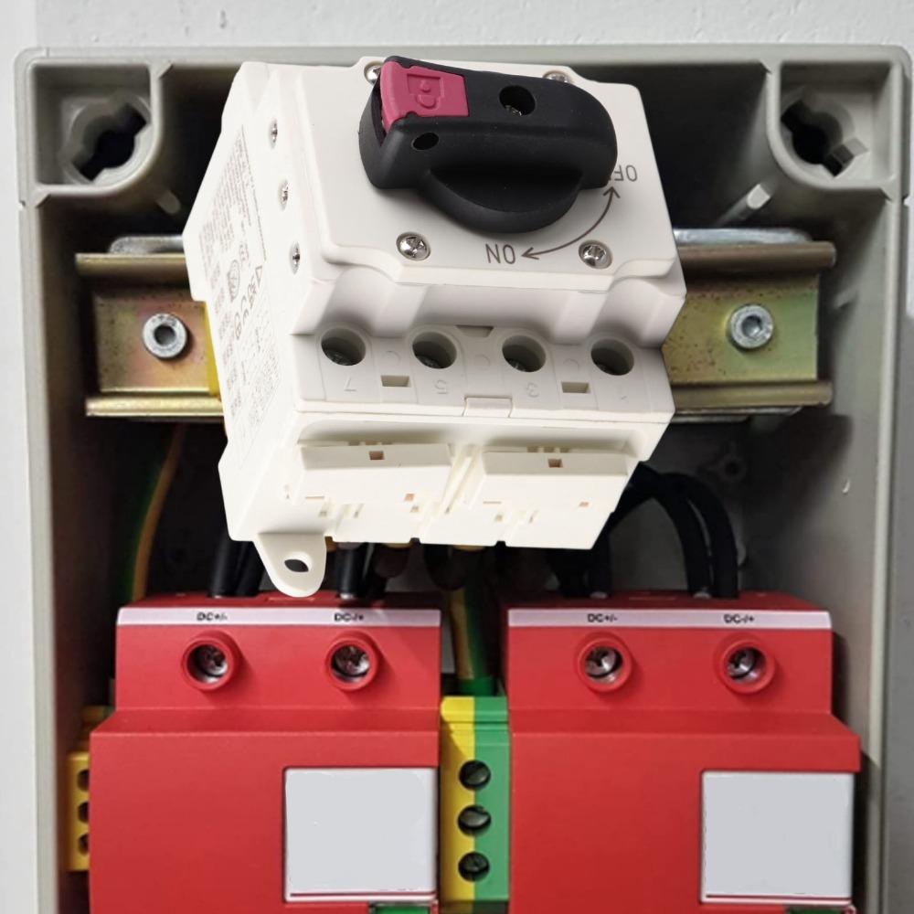 DC 1500V Solar Disconnect Switch 4 Poles Photovoltaic DC Isolation Switch  RVs