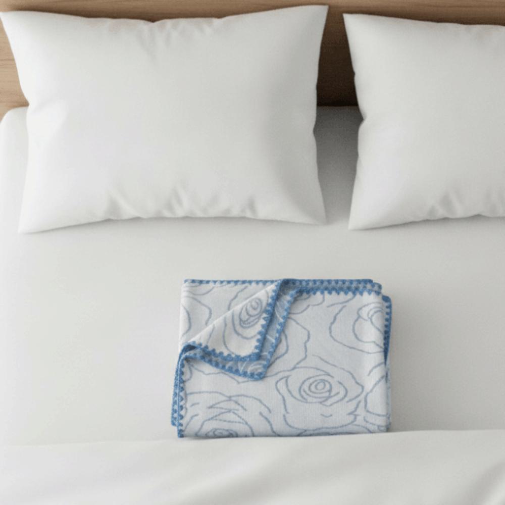 Breathable Air-conditioned Comforter Double Side Flower Pattern Summer Quilt Living Room