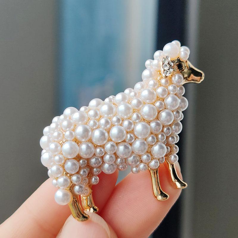 Classic Exquisite Sheep Lapel Pin 1Pcs Unisex Animal Brooch Badge for Office Party Casual Clothing Decoration