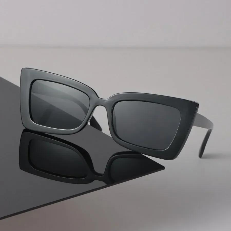 Retro Square Sunglasses Women Fashion Plastic Frame Vintage Sun Glasses Men Stylish Oversized Eyewear