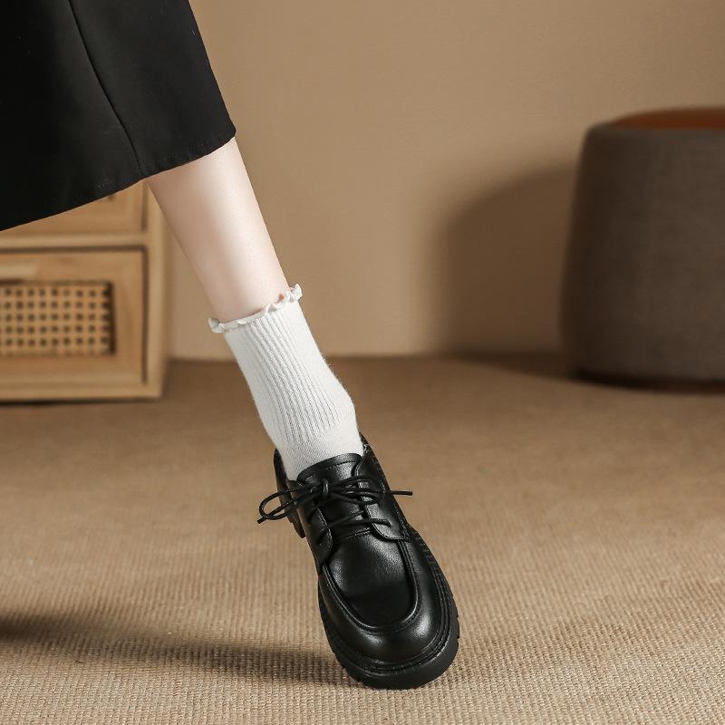 Pantofi unici albi cu talpă moale din piele Mocasnici retro cu șireturi pentru femei Toamnă Pantofi mici din piele în stil britanic