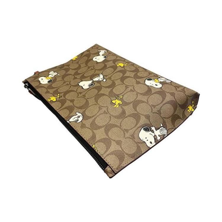 New COACH PEANUTS Collaboration Pouch Coated Canvas With Refined Calfskin Wrist Bag Clutch Large Women's Khaki CE712-QBE7V