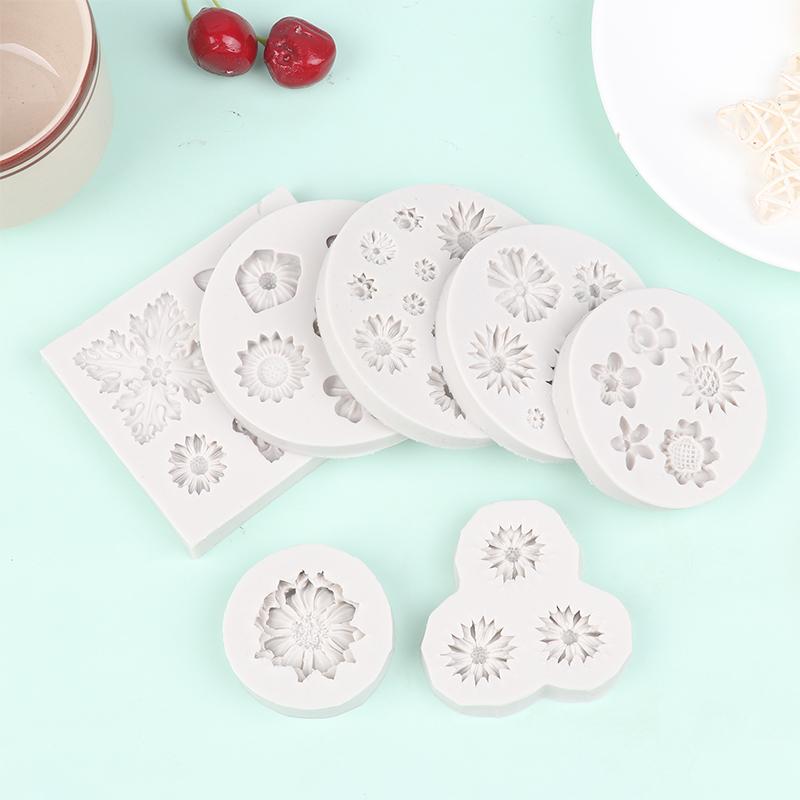 3D Mini Prästkrage Blomma Silikonform Diy Fondant Tårta Dekoreringsverktyg Bröllop Födelsedag Fest Choklad Godis Bakverk Bakform