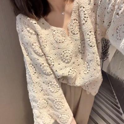 Early Autumn Korean Gentle Style Lace Top Loose and Slim Small Hollow Knitted Shirt Hooked Flower Top for Women