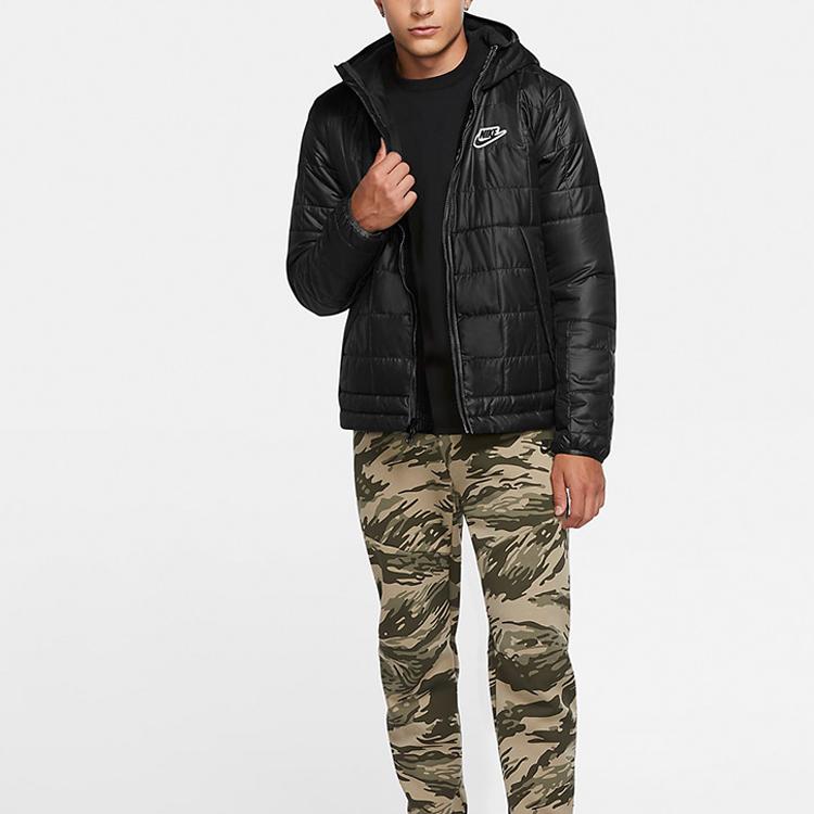 Nike Sportovní bunda se syntetickou výplní Puffer Jacket Pánské svrchní oblečení Černá CU4423-010