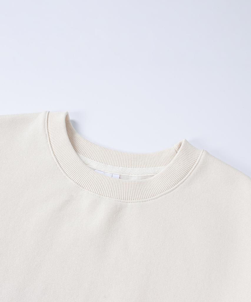 RADINEO Fluffy Heart Bear Sweatshirt Cream