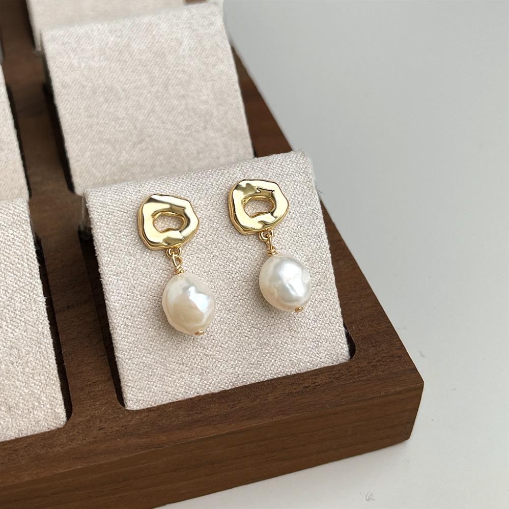 French Light Luxury Baroque Pearl Earrings Personality Fashion Temperament Freshwater Pearl Earrings Retro Earrings High-end Sense