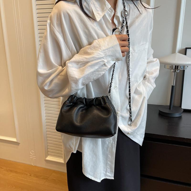 French Small Designer Folded Water Bucket Bag With Chain For Daily Casual Use