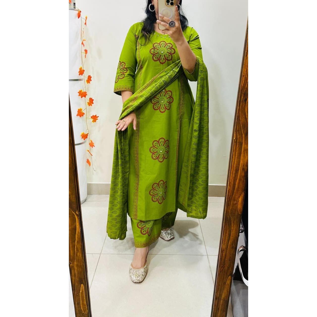 Bollywood Beautiful Ethnic Kurta Set Indian