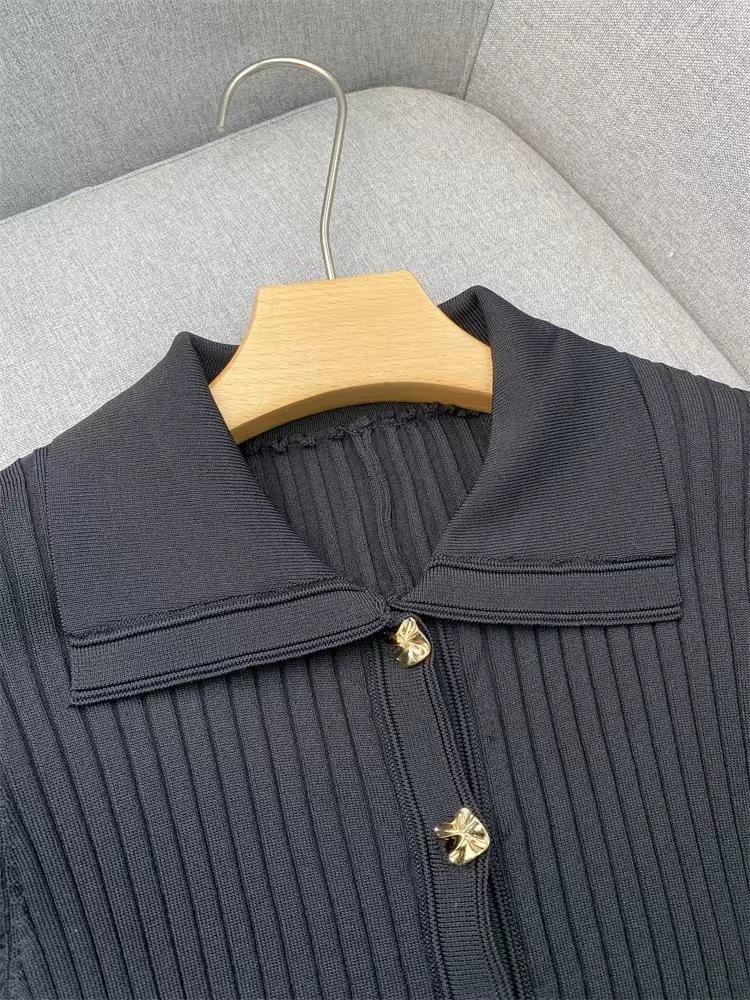 Elegant French-Style Short-Sleeve Knit Dress with Lapel & Waist Detailing, Summer 2024