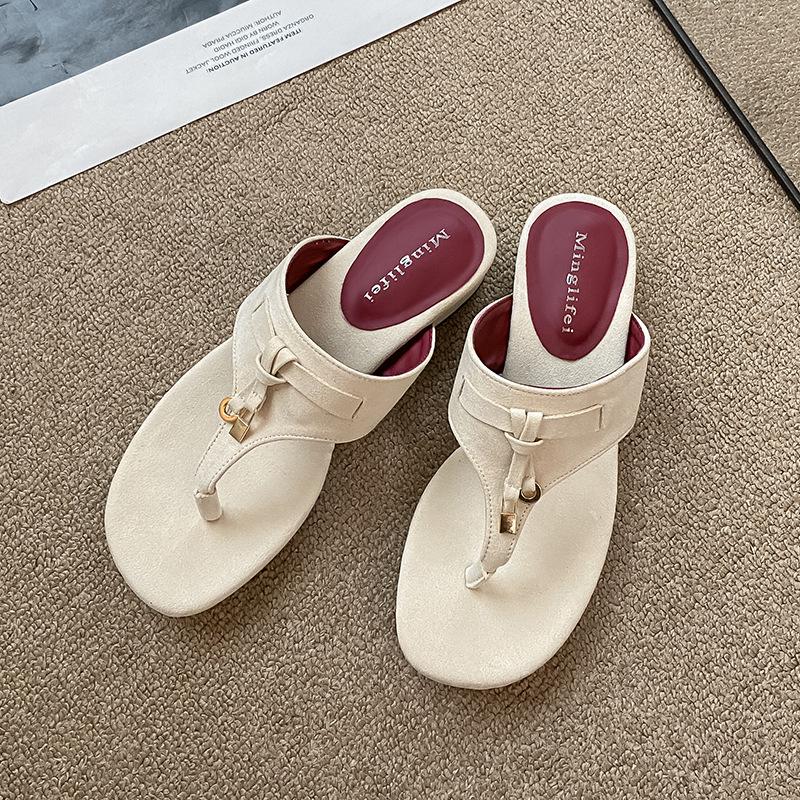 Summer Women Shoes Leather Slipper Fashion Casual Flip Flops Girl Beach Shoes