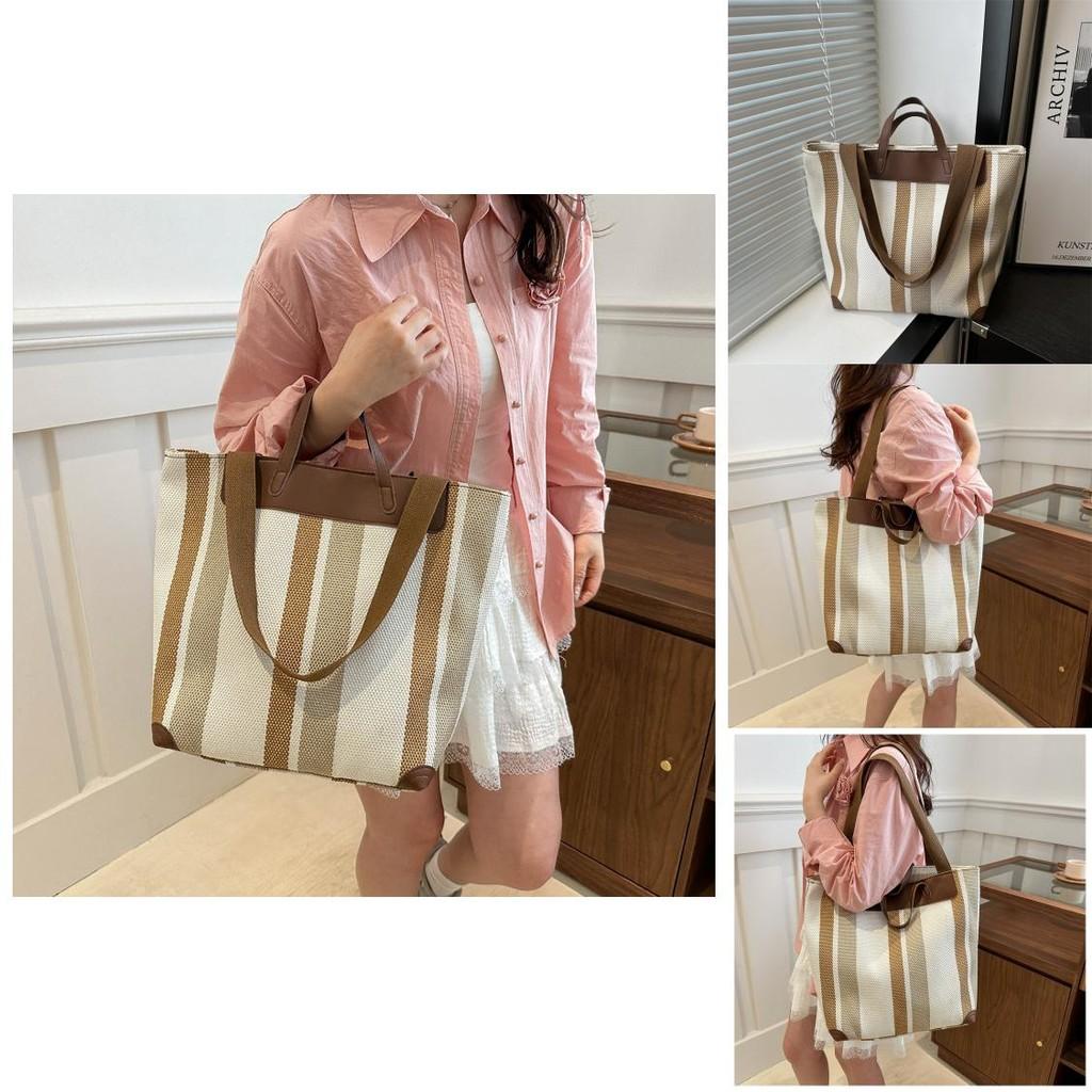 Fashionable Unisex Large Tote Bag With Unique Design Ideal For School And Work