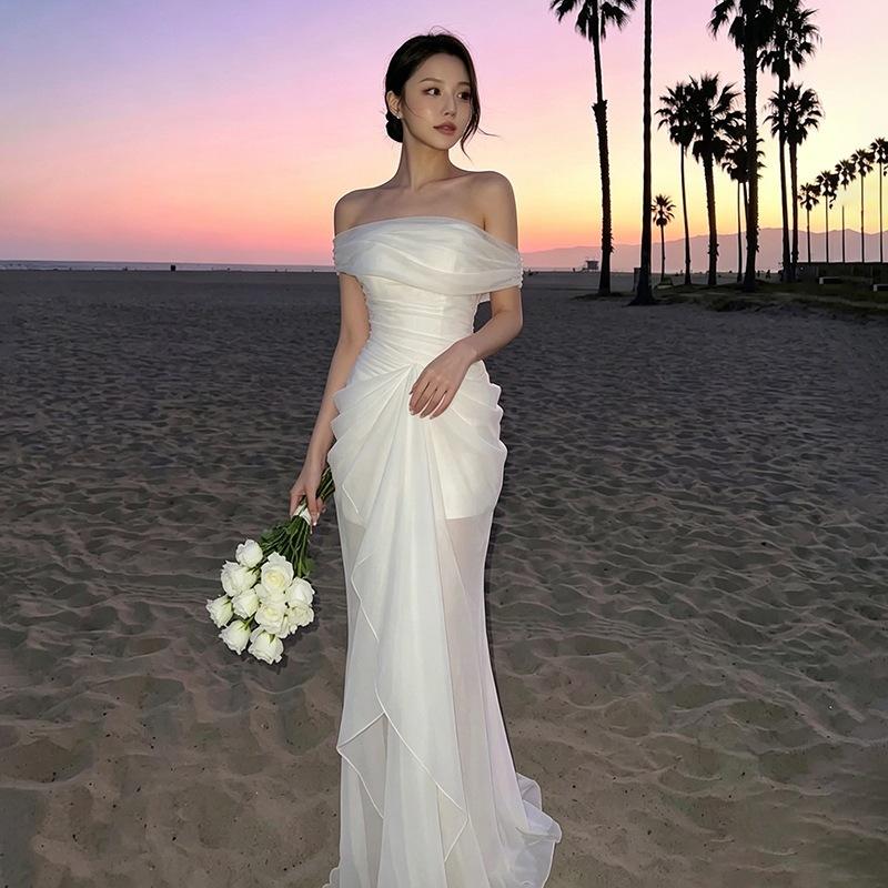 2026 European and American French senior vacation sexy perspective mesh tube top design sense slim temperament dress