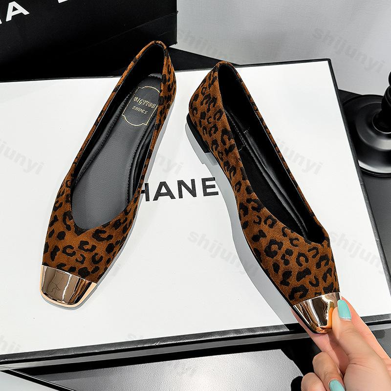 Woman Square Toe Ballerina Flats Faux Suede Leather Shoes Women Flats Non-slip Single Dress Shoes Leopard Print Casual Shoes