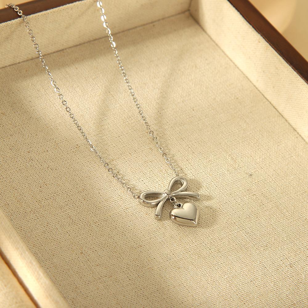 ins personalized light luxury bow love pendant necklace stainless steel 18K gold waterproof exquisite jewelry women
