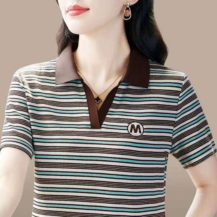 Krótkoręki T-shirt mamy na lato Nowy casualowy top dla kobiet w średnim wieku Modny, odmładzający, wyszczuplający T-shirt bazowy