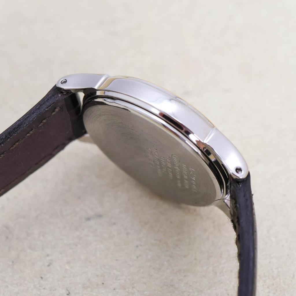 [USED] Working SEIKO Women's Watch, Leather, Battery, Outer Box, Quartz, 1977