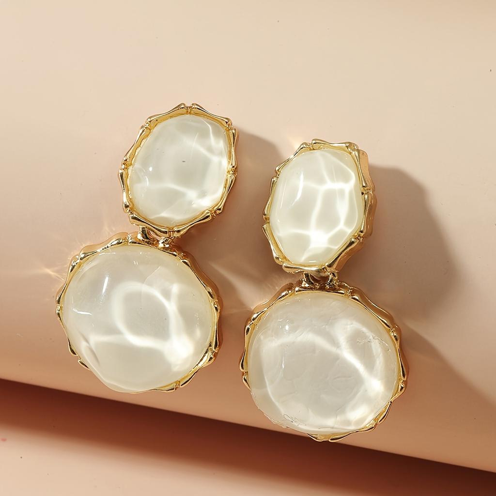 1 Pair of Asymmetrical Light Green Earrings with Creative Water Patterns, Irregular Oval Earrings,  and Fashionable Earrings and Accessories