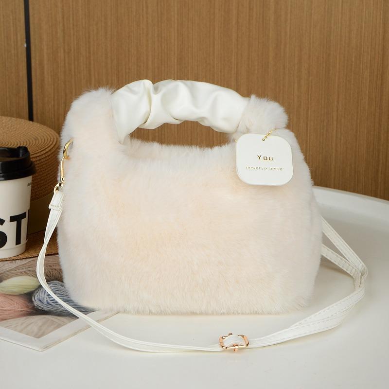 Fashionable Plush Messenger Bag Imitation Fur Women's Bag Autumn and Winter Retro Handbag Lady Plush Handbag Party 2024
