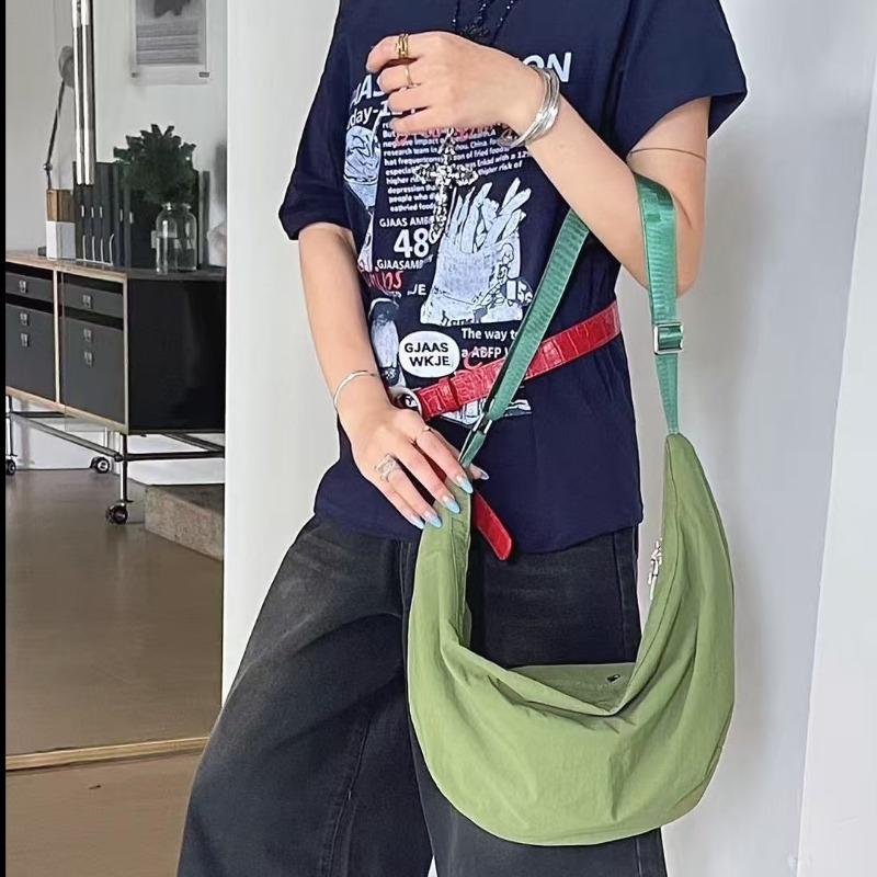 Single-shoulder Dumpling Bag for Women Lightweight and Sporty Crossbody Bag Casual and Minimalist Tote Bag