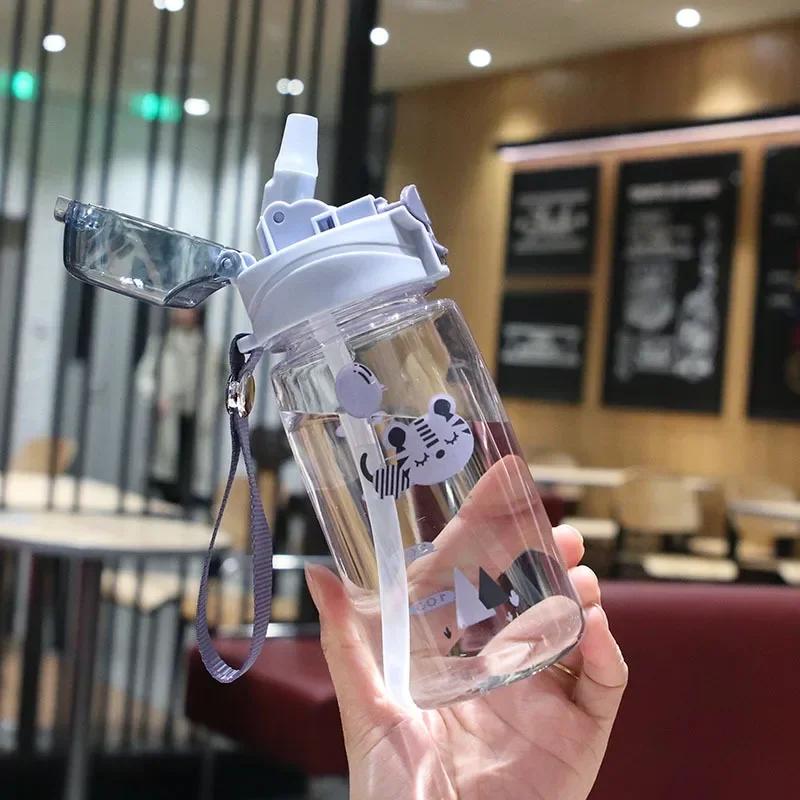 550ml Children Sippy Cup Water Bottles Creativity Cartoon Feeding featuring Straws and Lids Spill Proof Travel Size Toddlers Beverage Cups