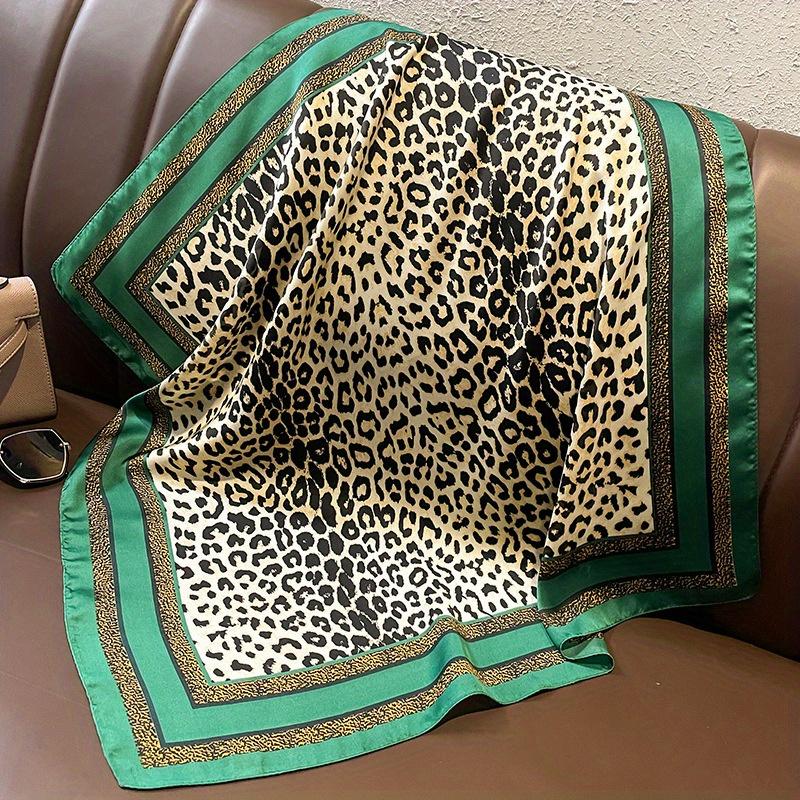 Lenço Fashion 70*70cm Estampa de Leopardo Para Mulheres PrimaveraVerão Bordas Macias de Cetim Lenços Quadrados Proteção Solar