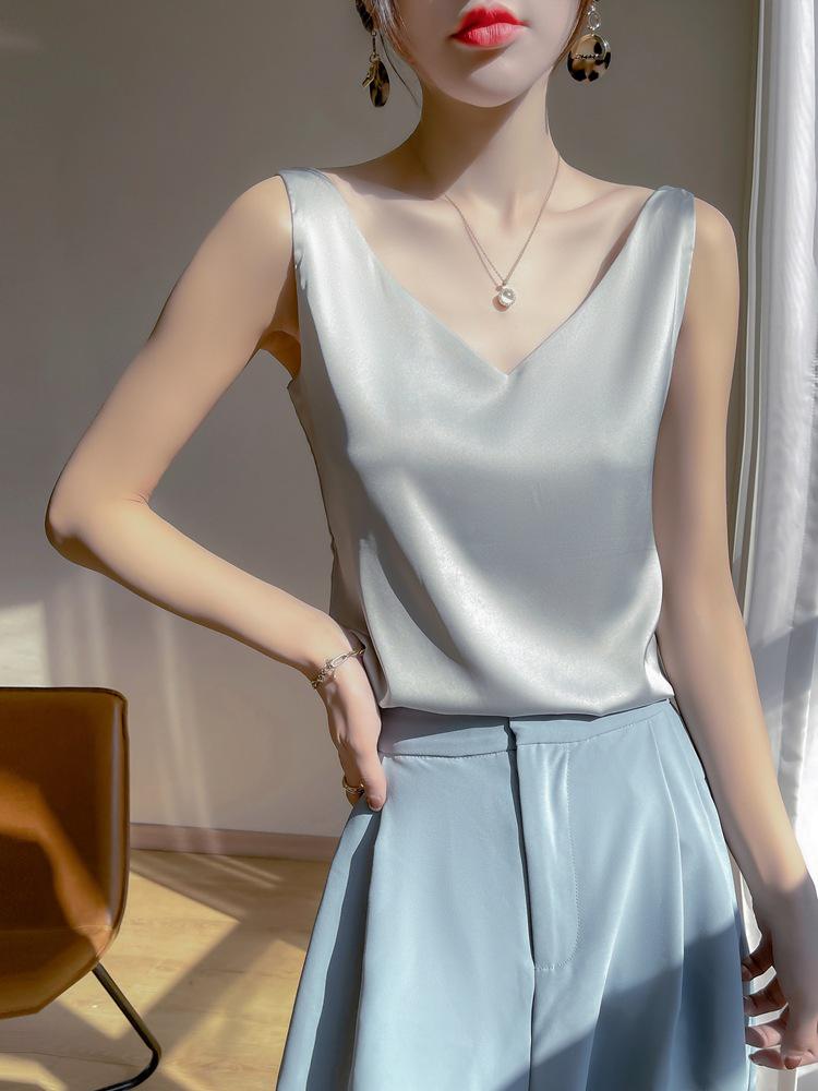 

Women s Plus Size White Summer Camisole Tank Top – Base Layer Innerwear & Outerwear 2025 2XL