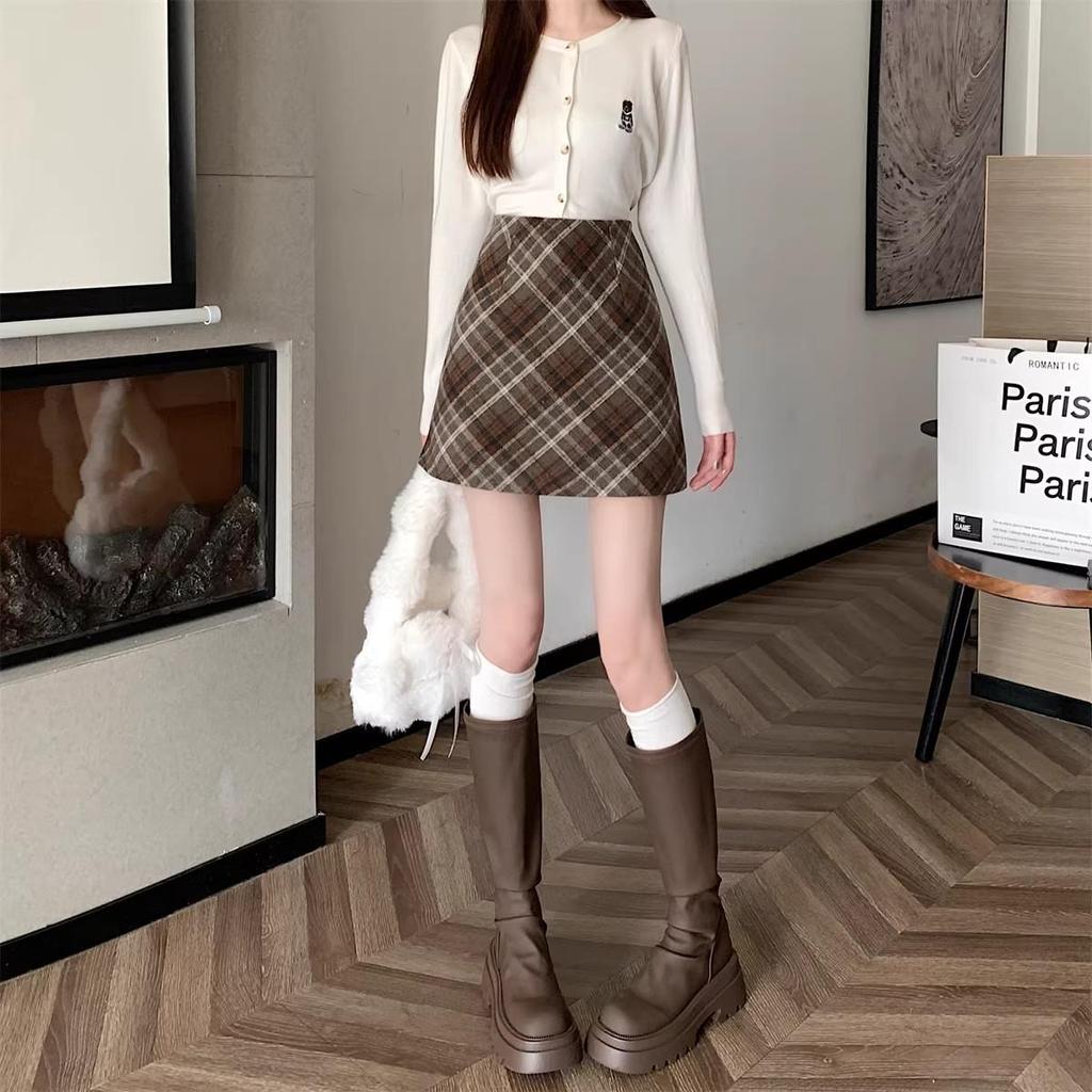Plus Size Retro Plaid Wool Blend High Waist A-Line Skirt - Autumn/Winter Women's Hip-Hugging Anti-Exposure Design