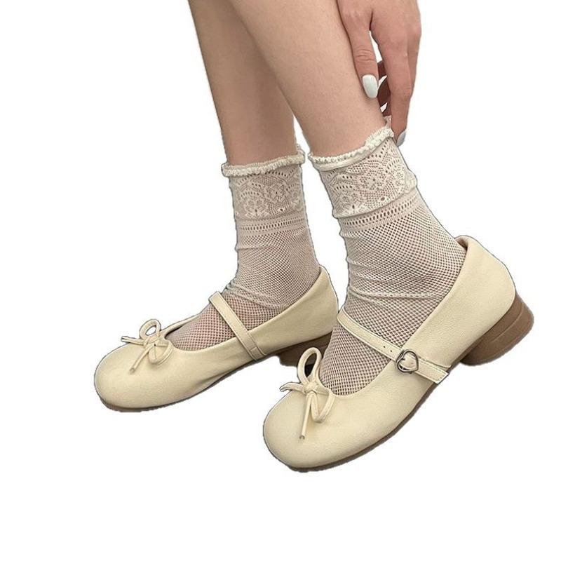 Mary Jane shoes summer new white round head light mouth thick heel with skirt bow cute single shoes