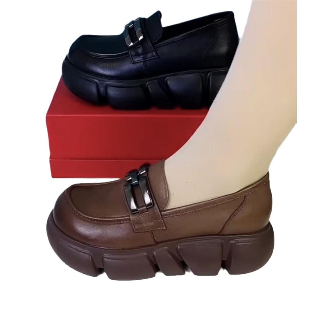 Plateau kleine Lederschuhe Damen neue Sommer- und Herbstschuhe 2025 Britischer Stil Retro Ein-Pedal erhöhende Slipper