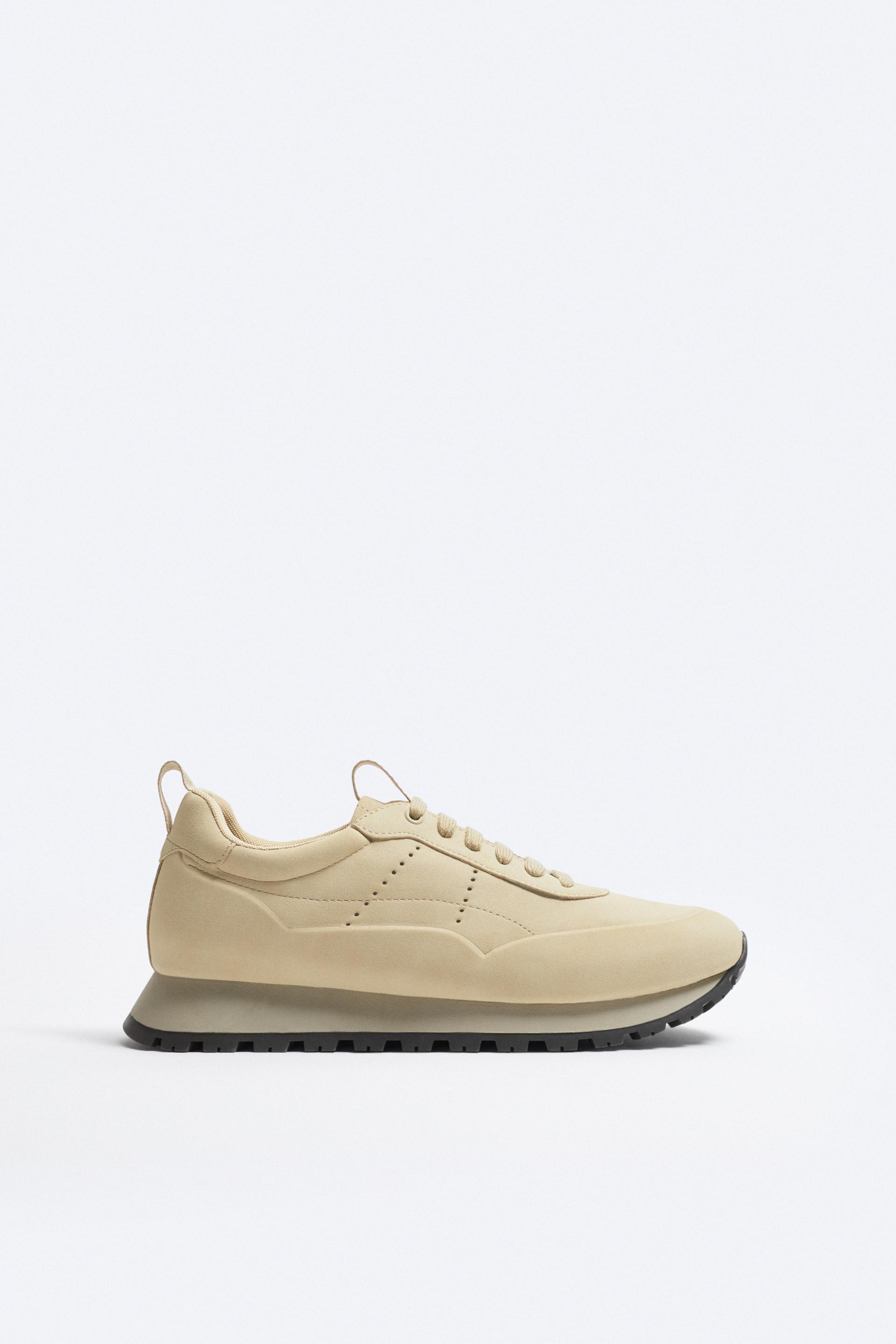 

MONOCHROME RUNNING SNEAKERS