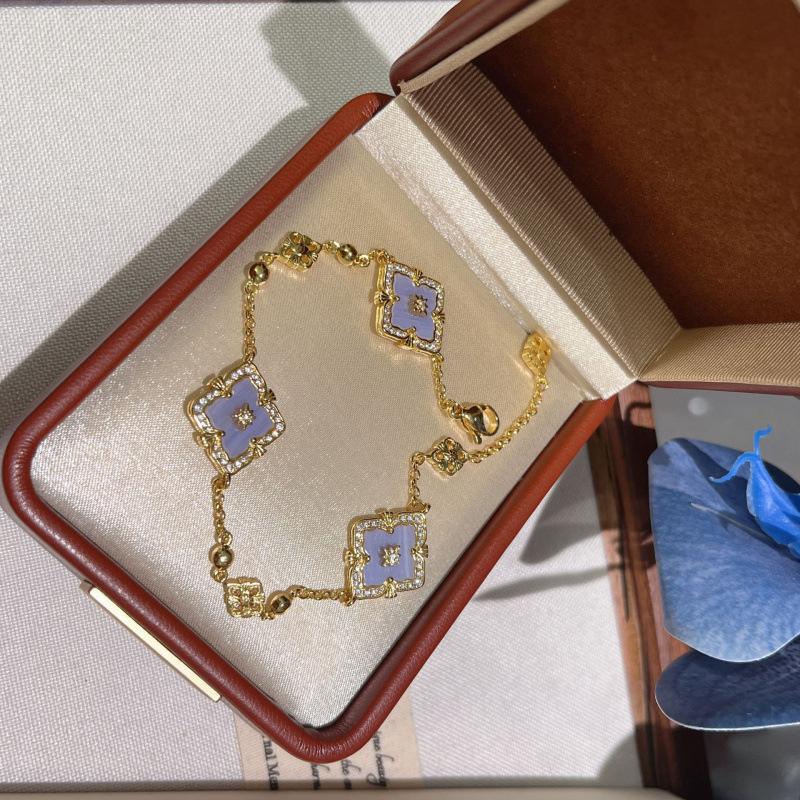 Italian Cloth Qi Lati Natural White Fritillary Four-Leaf Clover Bracelet Women'S Fashion Retro Rhombus Chalcedony Jewelry
