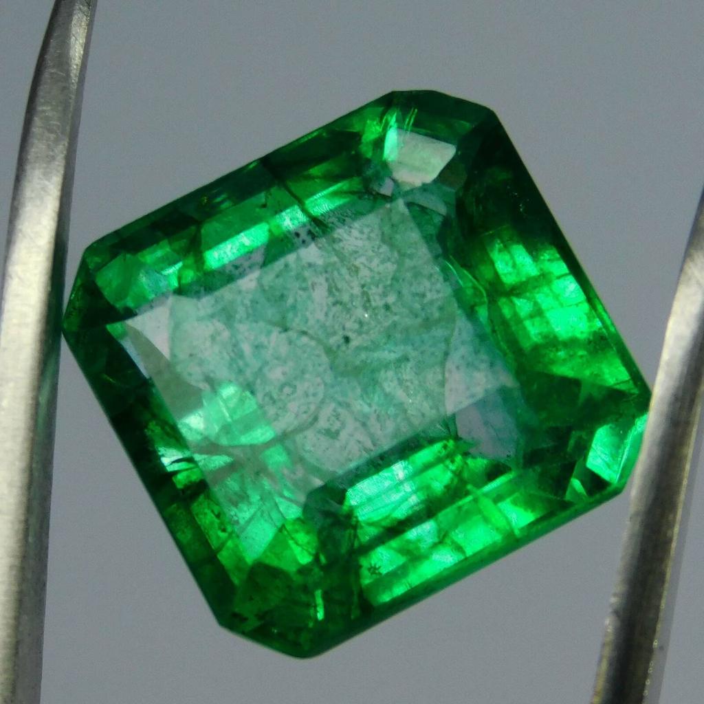 Natural Green Emerald Loose Gemstone 9.12 Ct Muzo Square Shape for Jewelry Making and Crafts