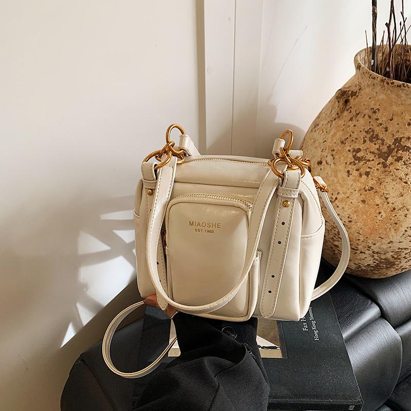 

Premium messenger bag women s new summer versatile shoulder armpit bag commuting out small bag