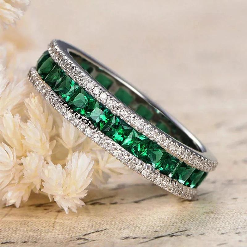 Huitan Simple Style Women Rings for Wedding Daily Party Versatile Jewelry Inlaid Bright Green Princess CZ Trendy Accessories