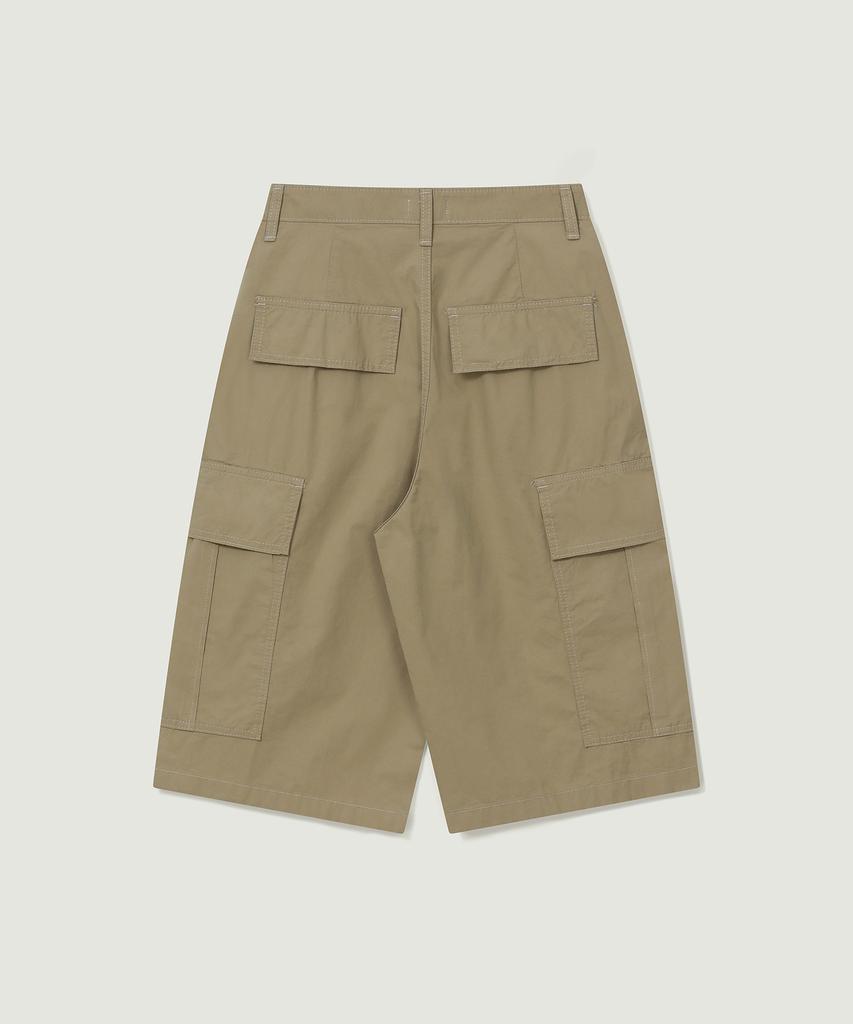Aendeuel Wide Cargo Bermuda Pants - Beige