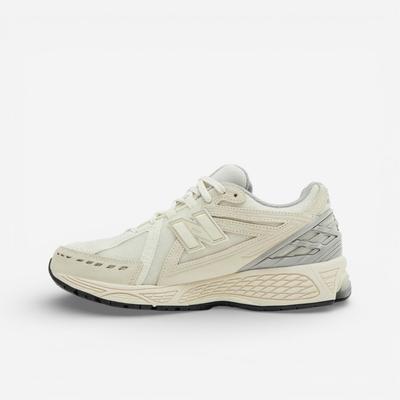1906R Sea Salt Grey