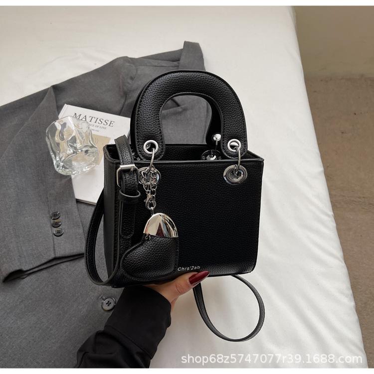 High-end Handbag Bag Women's 2025 Summer New Niche Design Dai Fei Bag Fashionable and Versatile One-shoulder Crossbody Bag