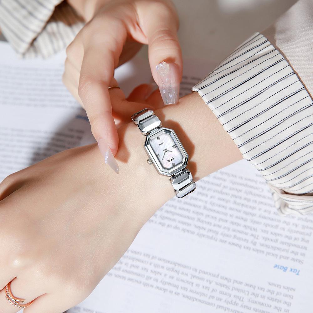 Small Sugar Cube Watch Trendy Fashion Temperament Women'S Exquisite Versatile Waterproof Quartz Watch