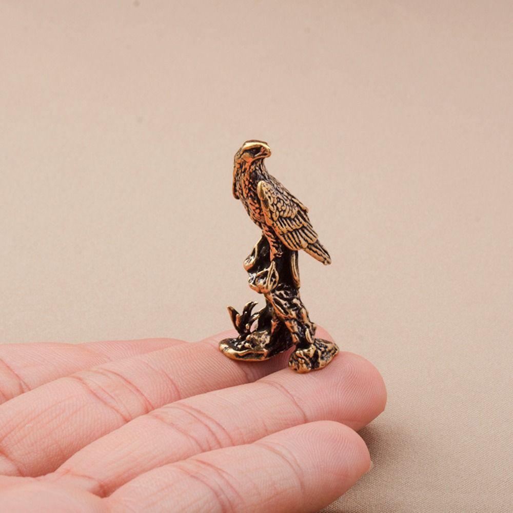 Handcraft Desktop Decor Feng Shui Ornaments Eagle Statue Bird Figurine Miniature Sculpture